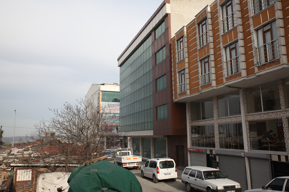 YALAZAY YAPI – İŞ MERKEZİ ARNAVUTKÖY